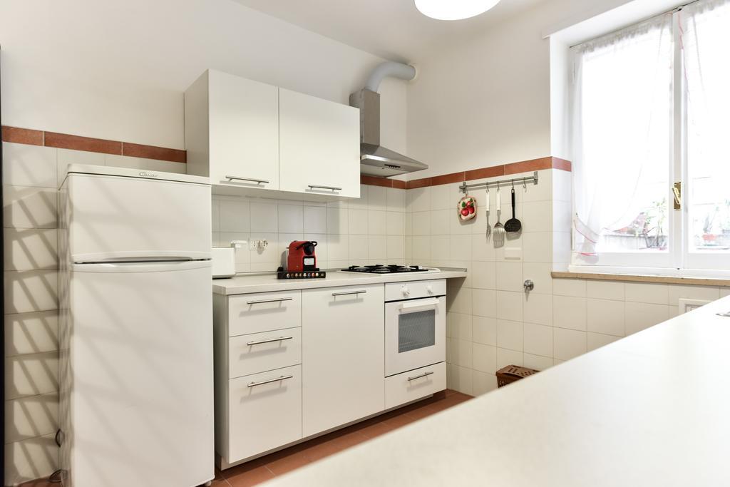Red & White Vatican Apartment 罗马 外观 照片