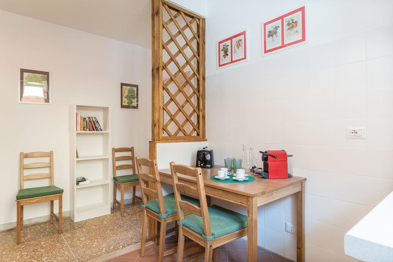 Red & White Vatican Apartment 罗马 外观 照片