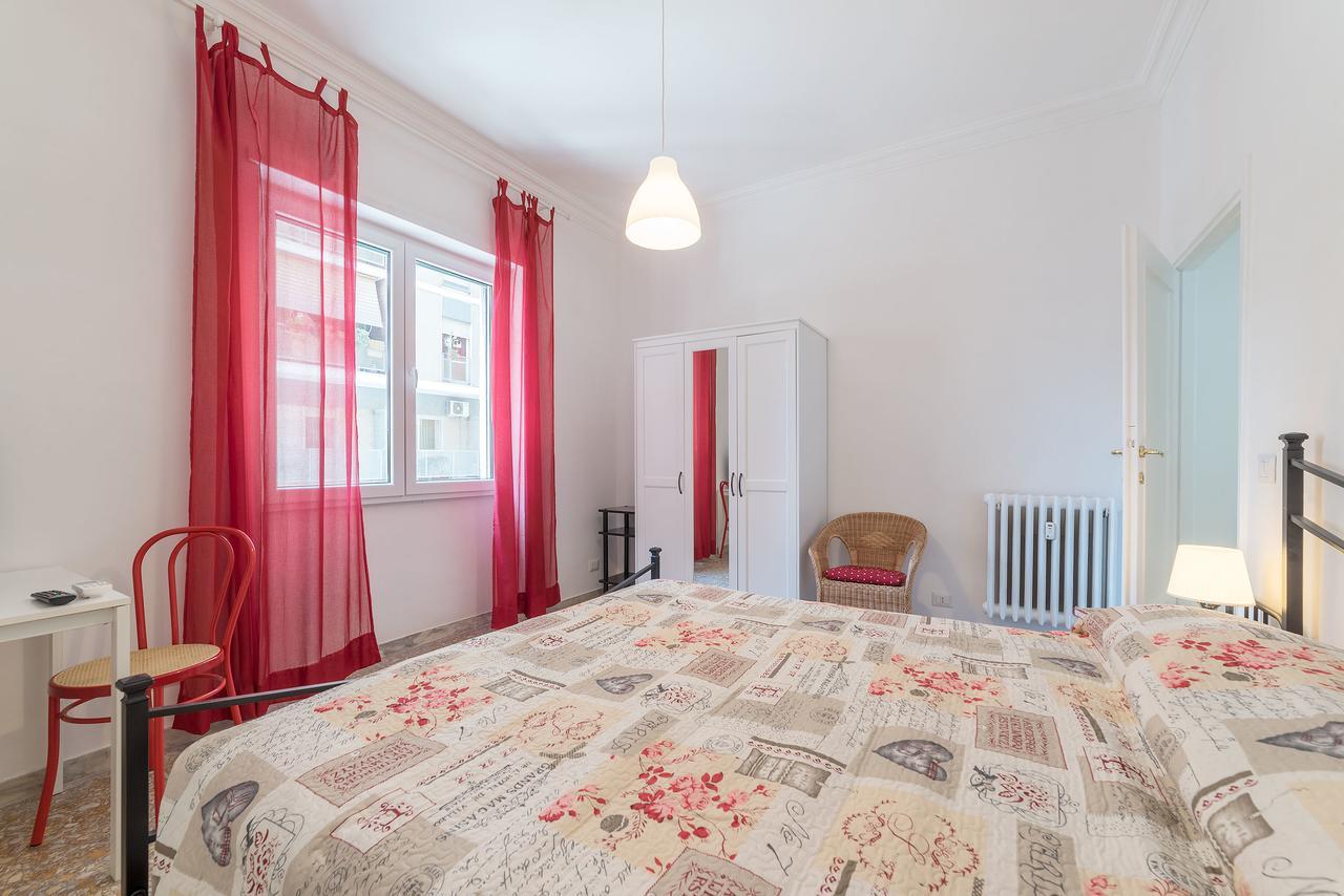 Red & White Vatican Apartment 罗马 外观 照片